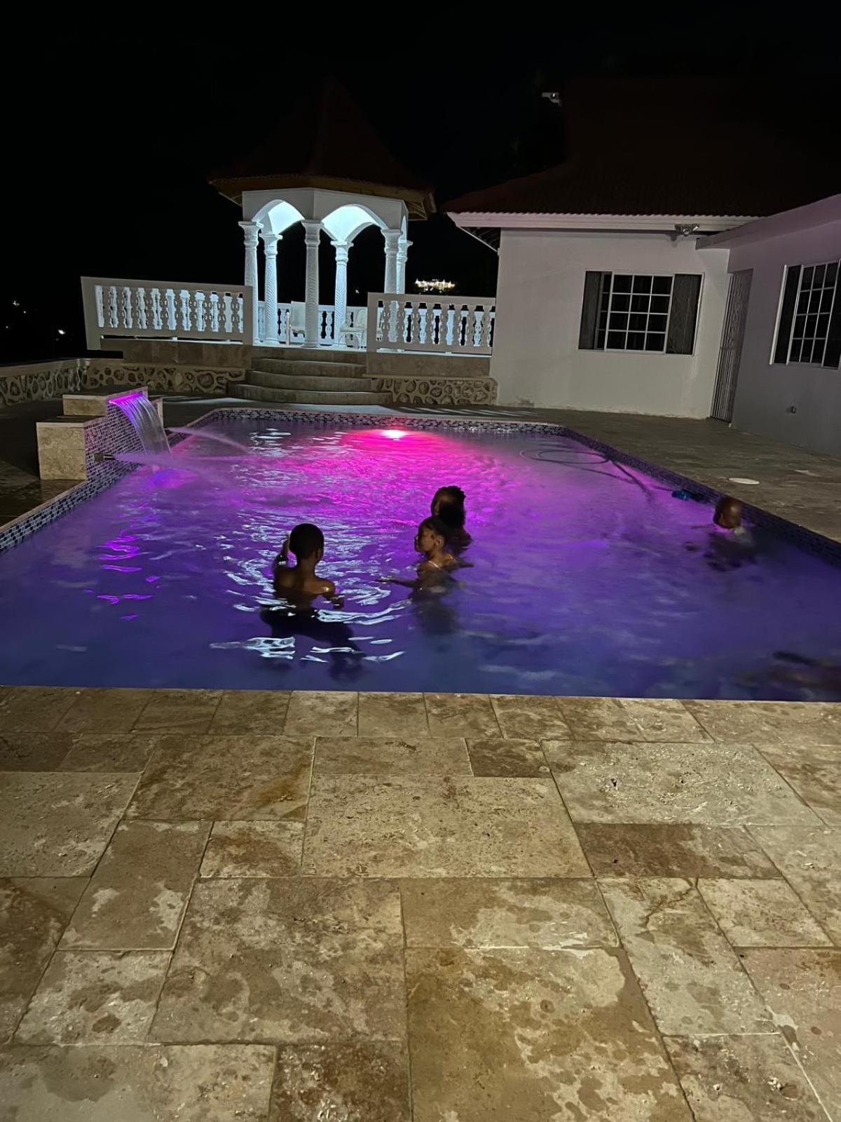 Appartement Ironshore Seaview à Montego Bay Extérieur photo