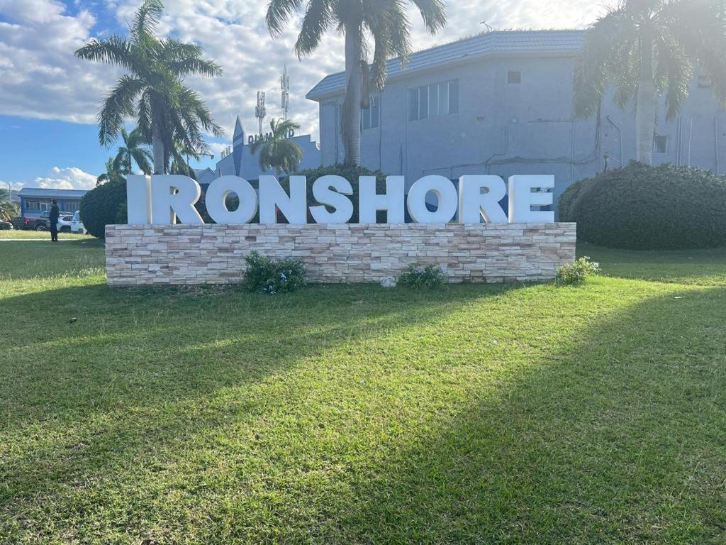 Appartement Ironshore Seaview à Montego Bay Extérieur photo
